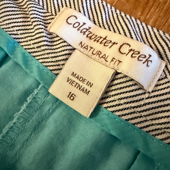Coldwater Creek Women’s Bermuda Shorts – Size 16, Aqua Blue, Natural Fit - Picture 3 of 7